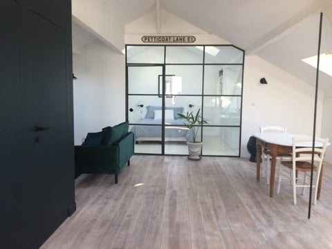 Loue étage privatif de 75 M2 au sein d'une maison familiale bordelaise datant de Bordeaux, France Loue étage privatif au sein d'une maison familiale Entire home vacation rental 42219700