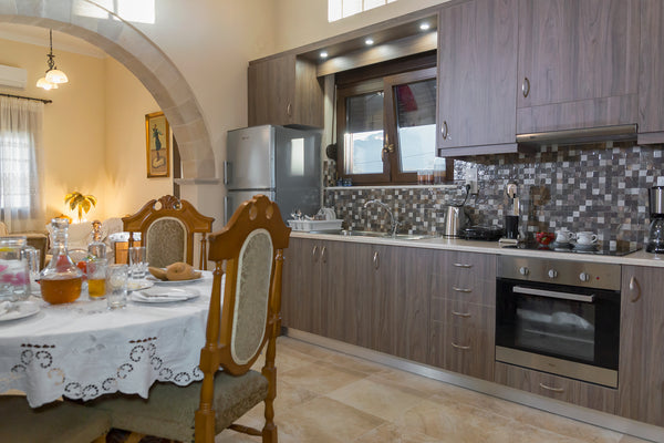 Liana’s House is a traditional mansion which located in the centre of Vryses a t  Lianas House VRYSSES Between Chania and Rethymnon Entire home vacation rental 32280911