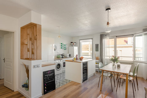 Appartement idéalement situé à 50 m du tram et bénéficiant d'une place de  parki Bordeaux, France 🍷BEL APPARTEMENT TOUT CONFORT/🅿PARKING PRIV/TRAM Entire rental unit vacation rental 50868657