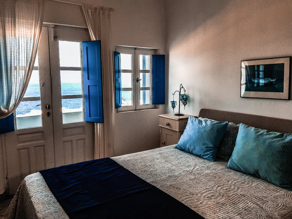 Located on the outskirts of Imerovigli, between the capital town Fira and the fa  Blue4u Entire home vacation rental 33088622
