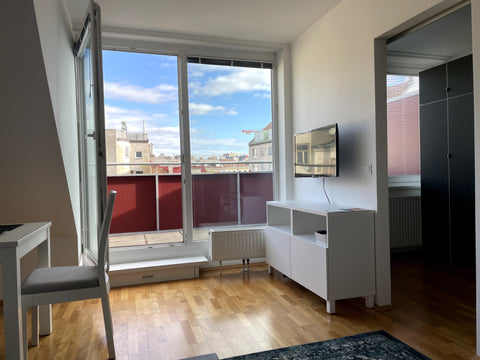 - Zentrumsnähe, - nur wenige Minuten zu Shopping (Mariahilfer Straße, Naschmarkt Vienna, Austria Top Floor Apartment in Vienna City Entire rental unit vacation rental 52435021