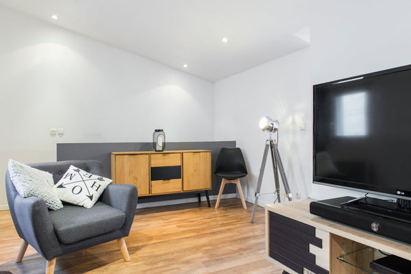 Within a 5 minute walking distance from downtown Bordeaux, this apartment offers  Exquisite Apartment Downtown Bordeaux Entire rental unit vacation rental 23139862
