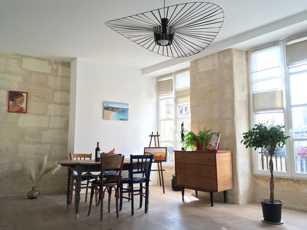 Venez profitez agréablement d'un petit séjour dans la capitale du vin en séjourn Bordeaux, France Suberbe appartement en hypercentre Entire rental unit vacation rental 20169520