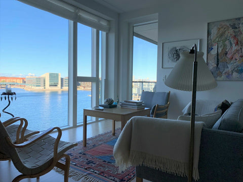 - - Rooms - -<br /><br />Main Floor:<br /><br />Living room: exit to the balcony Copenhagen, Denmark Superview - Sydhavnen -2 Bedrooms - 2 People (1417-1) Entire serviced apartment vacation rental 39744996