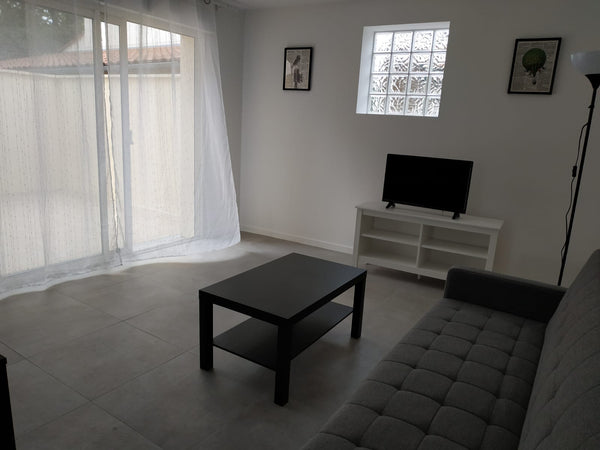 Grande maison de 95m2 avec une terrasse de 16m2 située dans un quartier pavillon France Maison chaleureuse et cozy avec parking gratuit Private room in townhouse vacation rental 667873662482551181