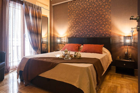A fast Wi-Fi luxurious PRIVATE BEDROOM for independent traveler who wants comfor Athens, Greece Lovely GOLD private double room in Athens tourist area Private room in rental unit vacation rental 6222877