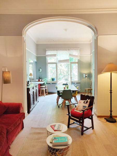 2 bedroom appartement, with a south-facing terrace. Very warm & cosy, in a quiet Ixelles, Belgium You'll love it! Entire rental unit vacation rental 25314684