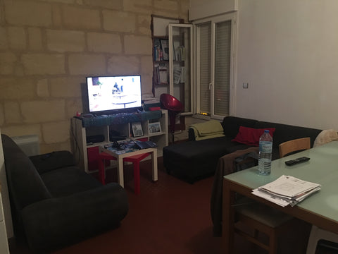 Le logement est constitué de 2 chambres, un salon/cuisine, un wc séparé et une p Paris, France Chambre bordeaux bastide Tram A à 2min Av TIERS Private room in rental unit vacation rental 20409283