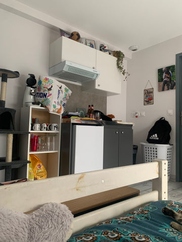 Simplifiez-vous la vie dans ce logement paisible et central.<br />Il se situe à  Pessac, France Superbe studio Pessac Entire rental unit vacation rental 608000455503653131