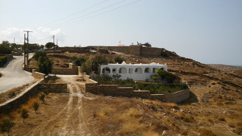 A traditional house, built in 1970 and fully renovated in 2015.It is situated in Athens, Greece Beautiful Traditional House with Great View Cycladic home vacation rental 16199281