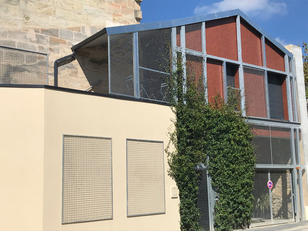 Enjoy a new, elegant and central totally independent accommodation with a terrac  Private studio-terrace close to the Garonne Entire townhouse vacation rental 52318350