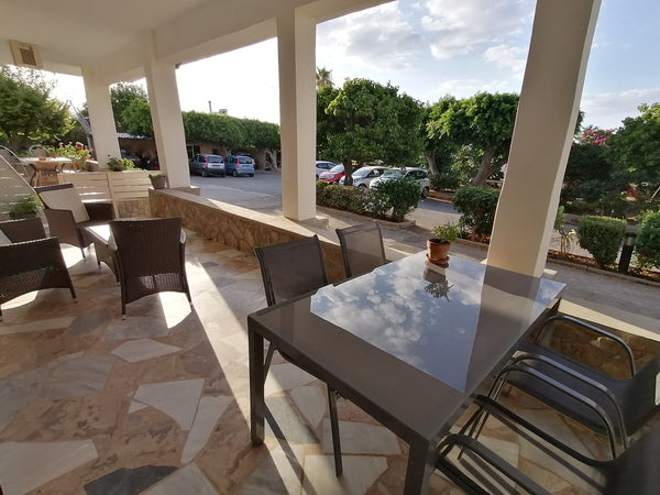 This spacious, air-conditioned and comfortable apartment has private entrance an Chania, Greece 50mt from beach of Kalamaki★2bedrooms Apartment★4p Entire rental unit vacation rental 12213294