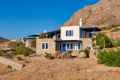 Perfect for families or couples, this 55m2 property is conveniently located just Athens, Greece Guest House with a spectacular view Cycladic home vacation rental 11248102