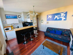 Located in the center of the city, the apartment is located on the 1st and only  Lacanau, France City centre, quiet sunny and cosy apartment Entire rental unit vacation rental 2598374