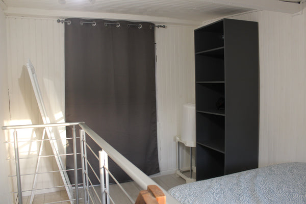 T2 de 25m2 environ issue de la rénovation de l'ancien (douche d'époque, donc joi Talence, France #2 apt saint joseph, T2 à 50m de bagatelle Entire rental unit vacation rental 597761476220859161