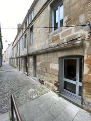 Studio de 20m2 au coeur du quartier historique des Chartrons a Bordeaux.<br />L' Bordeaux, France Le Studio du Passage Notre-Dame Entire rental unit vacation rental 50325977