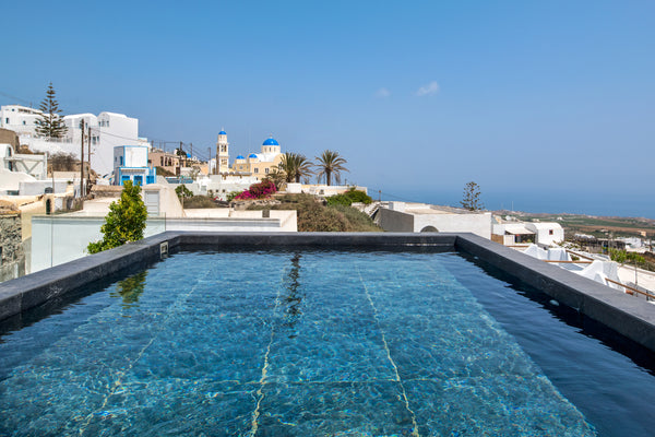A traditional cave house just renovated to a brand new premium property offering  Mirinda premium villa Cycladic home vacation rental 25294561