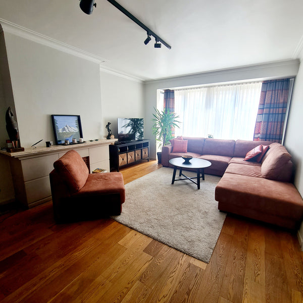 Spacious 95m² 2 bedroom apartment ( both with double bed), 1 bathroom, 1 toilet, Ghent, Belgium Spacious 2 Bedroom App in the Center with Terrace Entire condo vacation rental 20614334