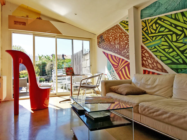 BOOK A STREET ART HOUSE! Cozy, colorful and clean house with two bedrooms, one b Bordeaux, France Spacious house, 4 guests with Garden & Garage Entire home vacation rental 1136724