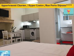 Idéalement situé dans le coeur historique de notre jolie ville et à 2 pas du Tri Bordeaux, France .Appart Charme /Hyper Centre/  Porte Dijeaux***** Entire rental unit vacation rental 19015740