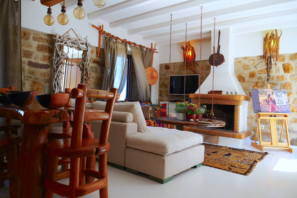 My English, Russian, Greek and Bulgarian language is fluent. Mu husband speaks F Naxos, Greece HARRY POTTER’S ART VILLA Cycladic home vacation rental 4884985
