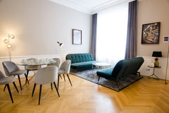 Stylish apartment next to "Naschmarkt" and "Mariahilfer Straße"<br /><br />This  Vienna, Austria Apartment with 2 Bedrooms and Balcony - Naschmarkt Entire rental unit vacation rental 29380588