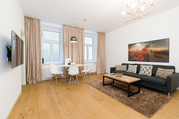 This  two bedroom apartment  is very quiet in the mezzanine in the courtyard of  Vienna, Austria 2 Bedroom Design Apartment 2.18 Entire rental unit vacation rental 4181551