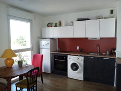 Proche du centre de Bègles avec son agréable marché du samedi matin, du lac de B Bordeaux, France T2 lumineux et calme proche Bordeaux Entire rental unit vacation rental 648214326003405756