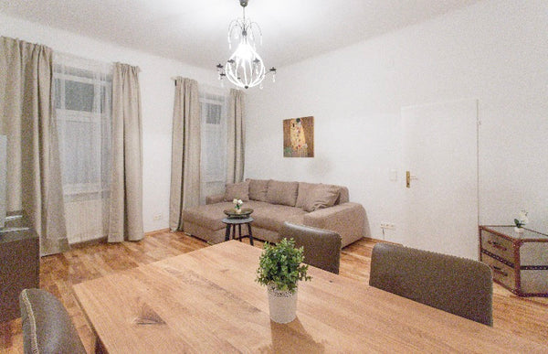Vienna, Austria Apartment near Schönbrunn Entire rental unit vacation rental 40757848