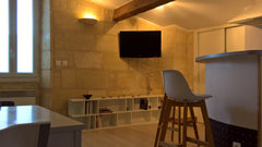 Small air-conditioned studio located on the second floor of a residence of 6 apa Bordeaux, France Small studio in Bordeaux, Chartrons district Entire rental unit vacation rental 20347434