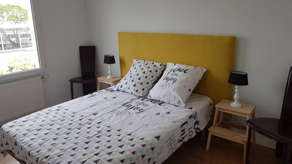 Grand appartement 80m², avec 2 chambres. Grand séjour avec balcon exposé Sud. Tr Bordeaux, France Chambre privée dans grand apt au cœur de Bordeaux Private room in condo vacation rental 26909890