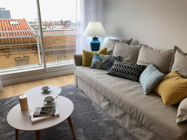 Welcome! Soyez les bienvenus! Sean bienvenidos!<br /><br />Renovated in 2017, th  Charm and design in the heart of Bordeaux Entire rental unit vacation rental 17538682