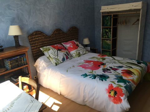 Chambre dans maison proche centre historique et moyens de transport (train navet Bordeaux, France Chambre SDB privée proche gare centre transports Private room in townhouse vacation rental 18944157