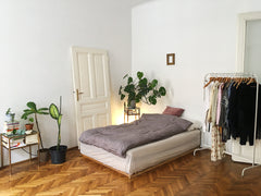 Our beautiful old apartment is located in the 3rd district of Vienna right next  Vienna, Austria Cozy room in an old apartment Private room in rental unit vacation rental 29326983