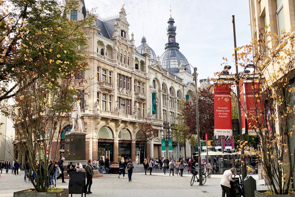 Welcome to this beautiful renovated apartment, located only 15 meters from the s Antwerp, Belgium Antwerp Apartment 65 sqM historic center Meir Entire rental unit vacation rental 29423576