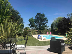 Maison spacieuse entièrement équipée de 130m2 située à Bouliac, village paisible Bouliac, France Grande maison calme avec piscine Entire villa vacation rental 26006018