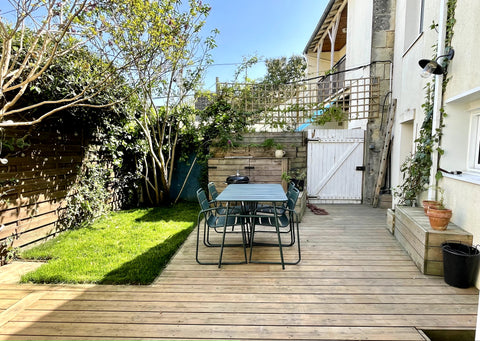 Petite maison de ville de 70 m2, au coeur du quartier agréable de la Bastide. Da Bordeaux, France Charmante maison avec jardin, quartier Bastide Entire townhouse vacation rental 607106524728138513
