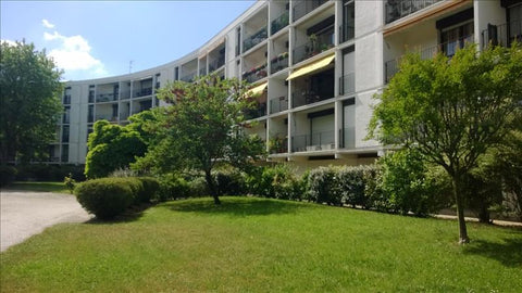 T2 de 55 m2 dans résidence arborée avec parking non-couvert Bordeaux, France T2 dans résidence à Talence avec parking Entire condo vacation rental 23764606