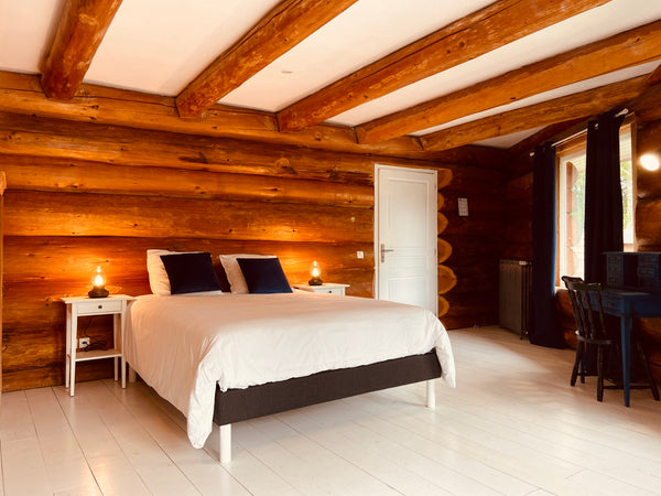 La chambre Navajo du Cottage du Médoc.<br /><br />La spiritualité navajo est fon  Chambre d'hôtes Navajo au Cottage du Médoc Private room in bed and breakfast vacation rental 49441699