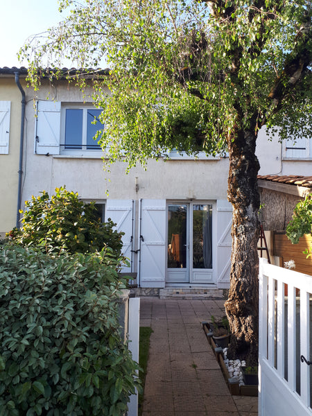 Maison meublée 1 chambre dans une maison que vous partagerez avec deux colocatai Pessac, France Maison proche commodité avec deux colocataires Private room in townhouse vacation rental 24651648