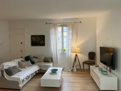 This spacious apartment is in the historic heart of Bordeaux. The building is un Bordeaux, France Charming Apartment, Great Location Entire rental unit vacation rental 6504060
