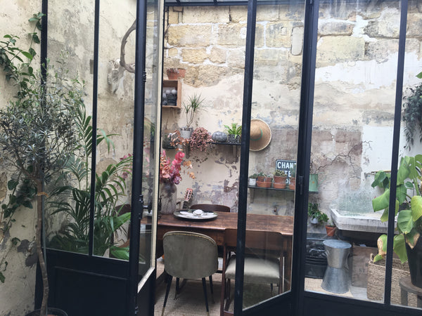 Très bel appartement ancien et joliment décoré dans centre de Bordeaux. <br /><b Bordeaux, France Petit paradis au coeur de Bordeaux Entire rental unit vacation rental 24421934