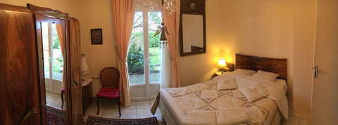 Chambre  de 12 m2, dans une maison individuelle,  lit en 140  avec petite table  Chalabre, France chambre à louer dans maison individuelle Private room in home vacation rental 23204792