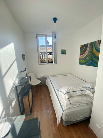 Jolie chambre  de 10 m2 dans notre appartement <br />Nous sommes une petite fami Bordeaux, France Jolie chambre , Grand théâtre Hyper centre Private room in rental unit vacation rental 41470774