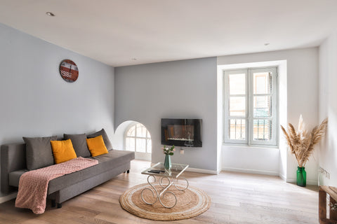 This splendid apartment offers you all the comfort and charm for an exceptional   Charming T3 historic center edge Quais St Michel Entire rental unit vacation rental 717080373200568995