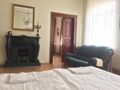 Cool designed rooms in appartman with shared bathroom and kitchen with fireplace Jesenice, Czechia 5mins Wenceslas square, Fireplace couple room Private room in rental unit vacation rental 13071036