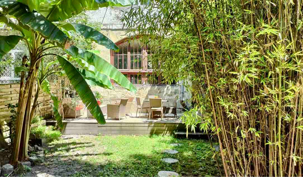 Bienvenue dans cet atypique appartement dans l’hyper centre de Bordeaux.<br /><b Bordeaux, France Appartement centre bordeaux avec jardin privé🌴☀️ Entire rental unit vacation rental 627259659299436754