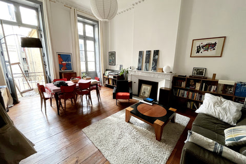 Spacieux appartement de 85m2 se trouvant sur l'une des plus vieille rue de Borde Bordeaux, France Lumineux et spacieux T2 dans le centre historique Entire rental unit vacation rental 613643915429027594