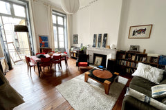 Spacieux appartement de 85m2 se trouvant sur l'une des plus vieille rue de Borde Bordeaux, France Lumineux et spacieux T2 dans le centre historique Entire rental unit vacation rental 613643915429027594