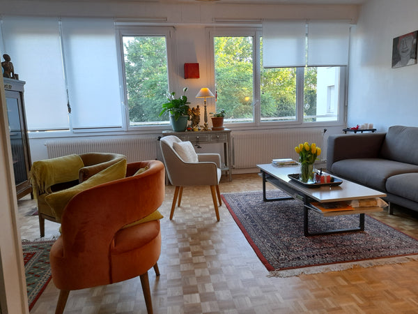 Quartier St Seurin proche place Gambetta ( 10 mn à pieds ) et Meriadeck  ( 10 mn Bordeaux, France Grand appart lumineux plein centre parking gratuit Entire rental unit vacation rental 628090856346510151